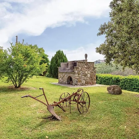 Beautiful In Acquapendente Vt With Jacuzzi Holiday home *